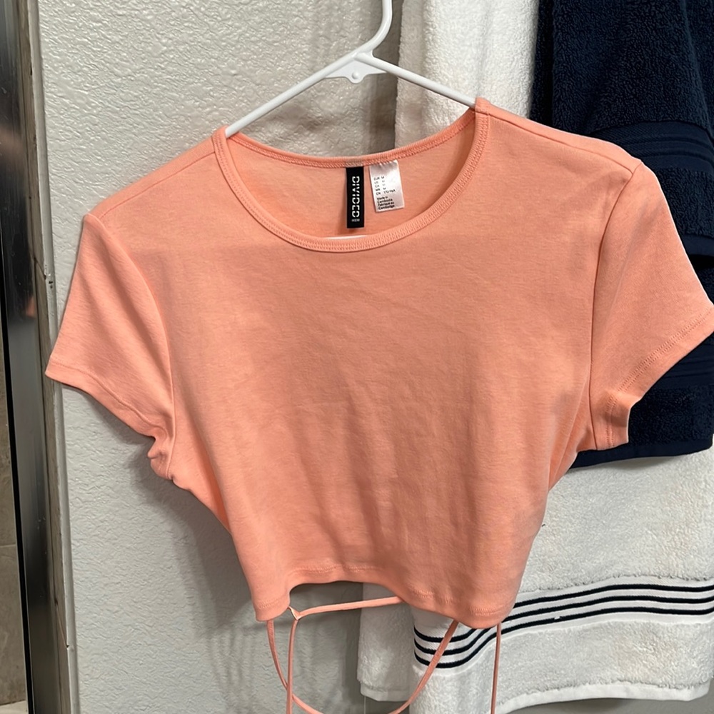 H&M crop top never worn good condition